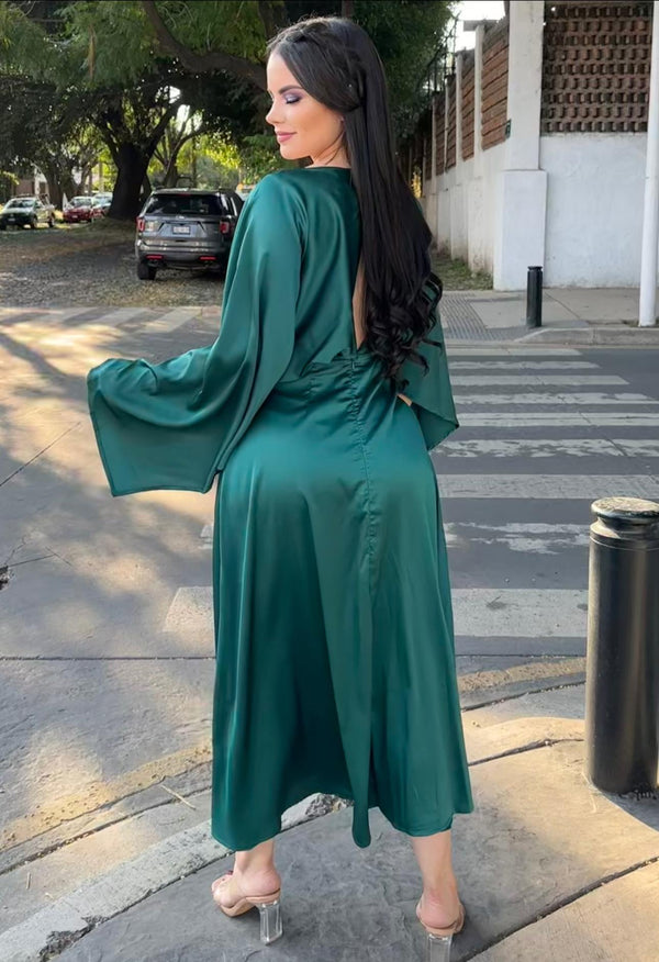 Vestido Satín Verde Manga Murciélago