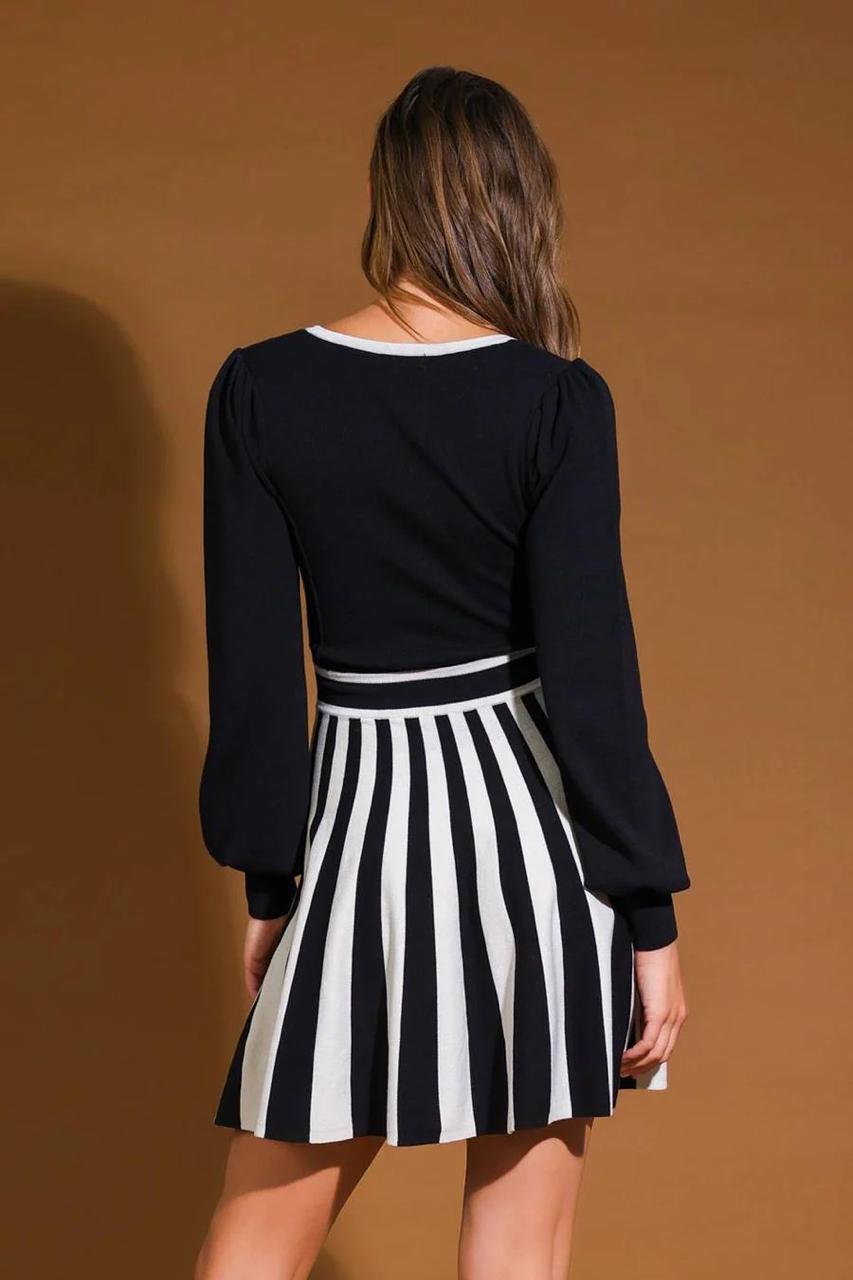 Sueter negro Rayaus